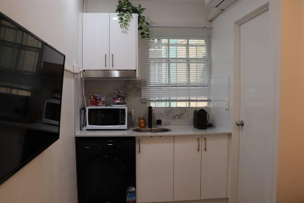 Convenient & Compact Apartment *